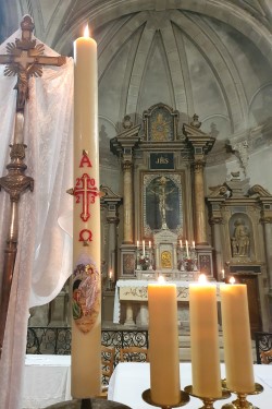 La place du Cierge Pascal<br> dans la liturgie de la Veillée Pascale La place du Cierge Pascal<br> dans la liturgie de la Veillée Pascale